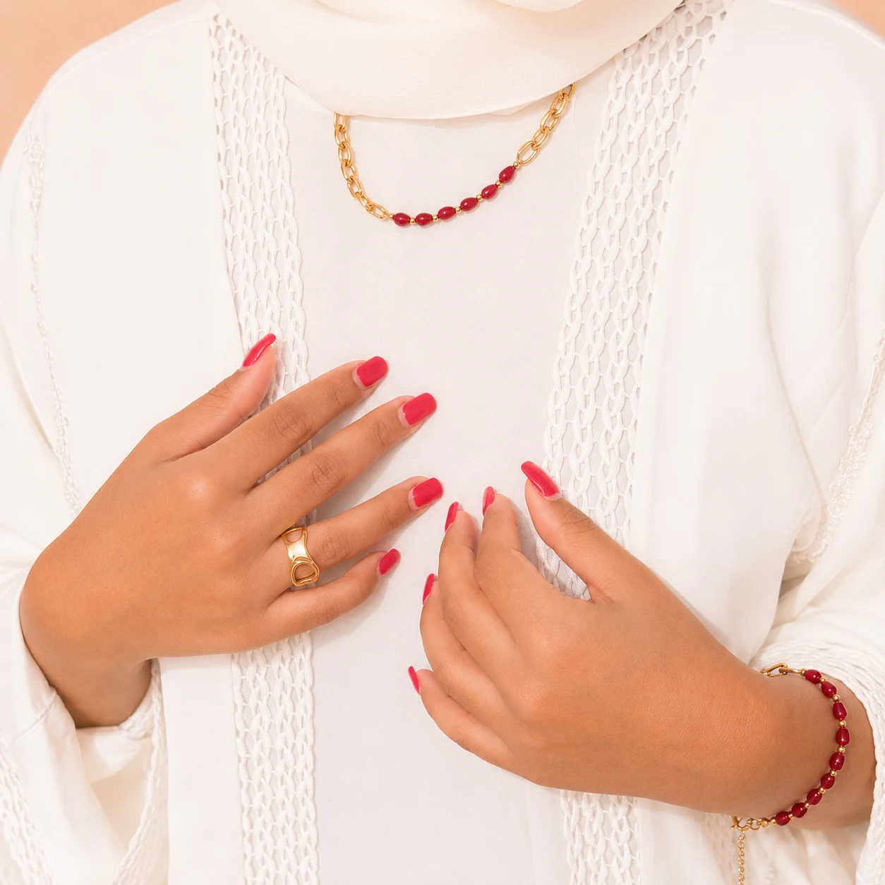 Collier Scarlet Chain image 1